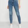 Cotton On MID RISE CROPPED - Jeans Skinny Bon Rapport Coût-Efficacité normale femme 2 Cotton On MID RISE CROPPED - Jeans Skinny Bon Rapport Coût-Efficacité normale femme -France Cotton On Soldes Boutique d8a81aed1a8d4130a11f5fdf75172fd3