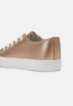 Cotton On Prix Accessible CLASSIC - Baskets basses sneakers rond enfant -France Cotton On Soldes Boutique d95fd4aca97a4e98b77653603dd66698