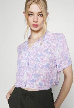 Prix Préférentiel Cotton On CROPPED SUMMER - T-shirt imprimé chemises et blouses col en v profond femme -France Cotton On Soldes Boutique d99bcb6280e2435f898f615ac9d6643a