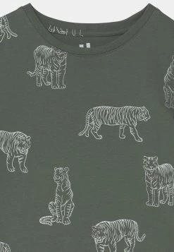 Cotton On 50% Off De Vente MAX SHORT SLEEVE TEE - T-shirt imprimé t-shirts col rond enfant -France Cotton On Soldes Boutique de5abb1cf641437691e32acf8912b2c7