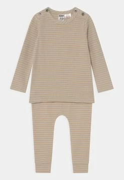 Cotton On DAVID AND PATRICK PANT SET - Legging Garantie De Qualité 100% pantalons & jeans haute enfant -France Cotton On Soldes Boutique eb956f3f54d84b0ea8b58ae0618e379c 1