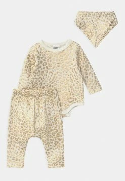 Cotton On BUNDLE BIB SET - Legging Faible Prix pantalons & jeans haute enfant -France Cotton On Soldes Boutique f55643eef9304223bd3ea2c39c0325f6