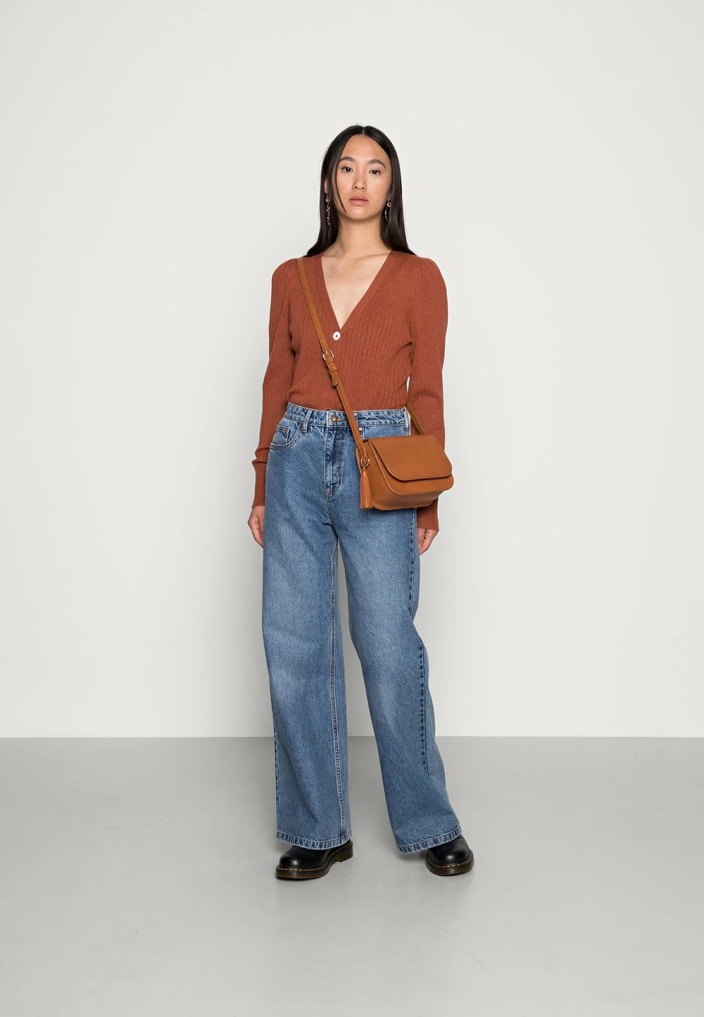 Un Tarif Préférentiel Cotton On LONG WIDE - Jean flare jeans haute femme 4 Un Tarif Préférentiel Cotton On LONG WIDE - Jean flare jeans haute femme – Image 2